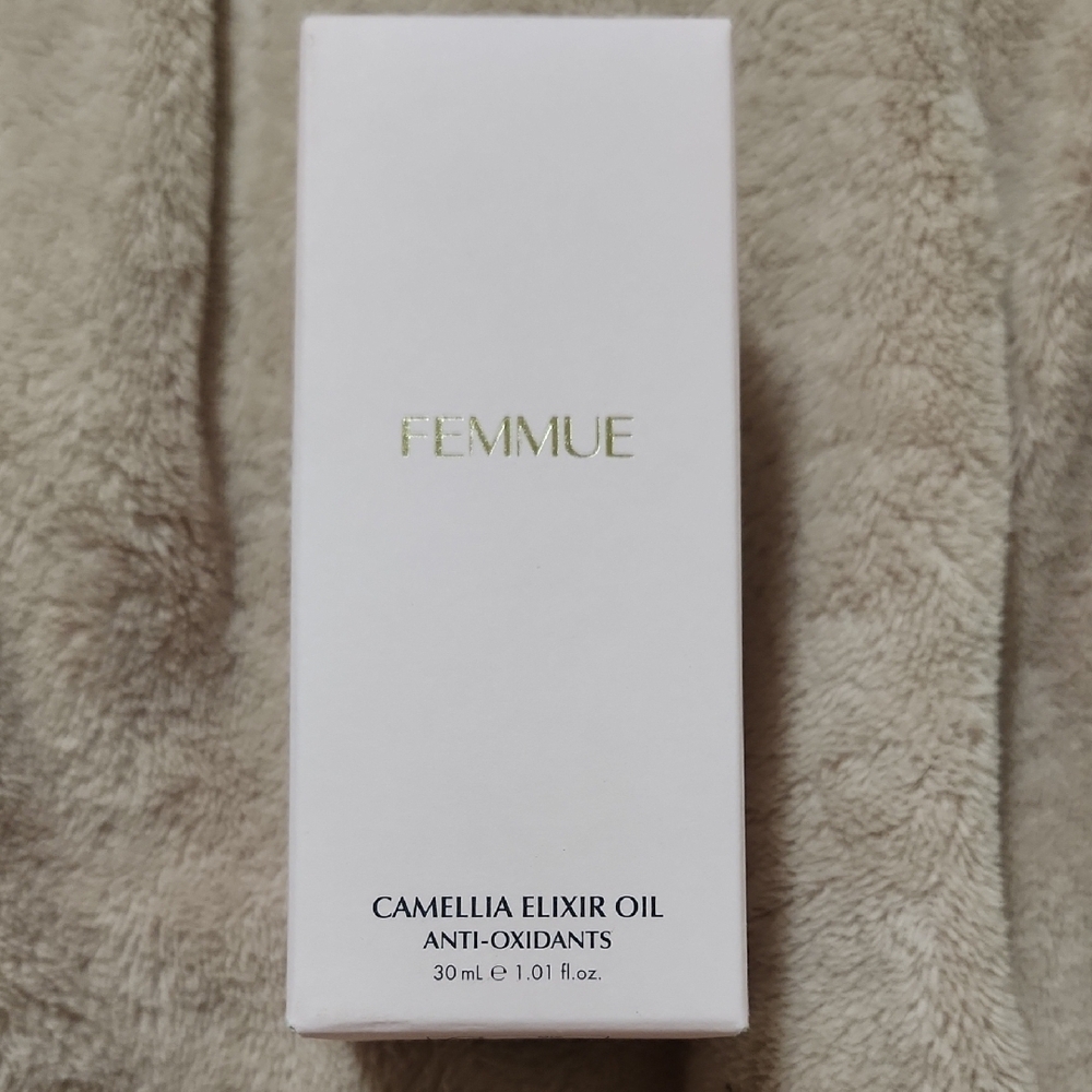 Camellia Elixir Oil - White